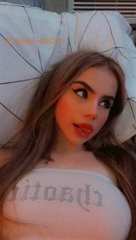 Alyshia Harvey model xxx pics