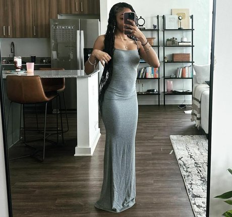 Lexi Vee pornographic model archive