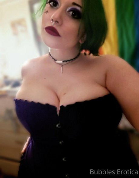bubbleser0tica xxx model image