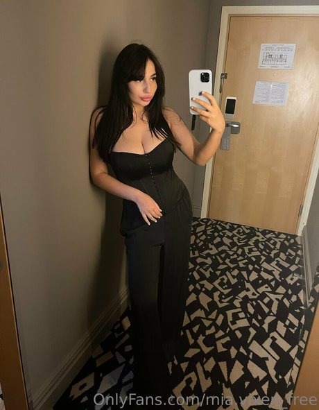 mia vixen free beautiful pornstar images