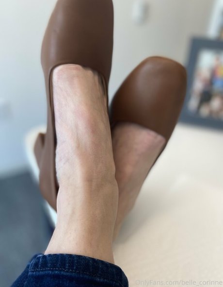 belle corinne top star photos