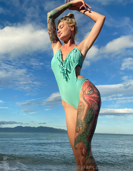 iamvirtuallady model img