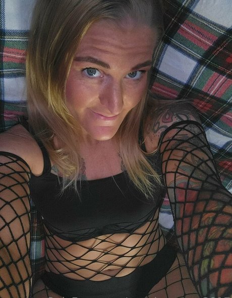 peachycream2017 model pornographic pics