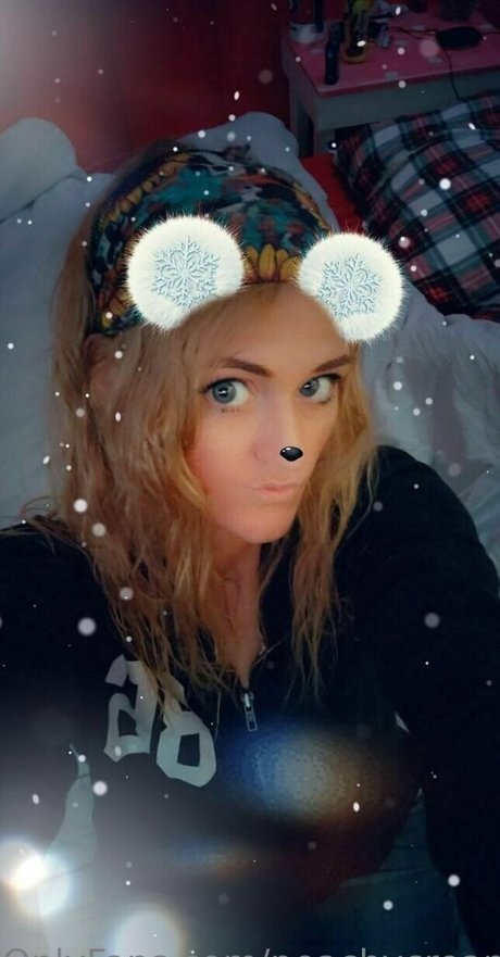 peachycream2017 free model photo