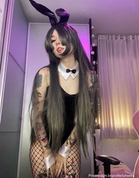 female influencer onlyfans pretty archive