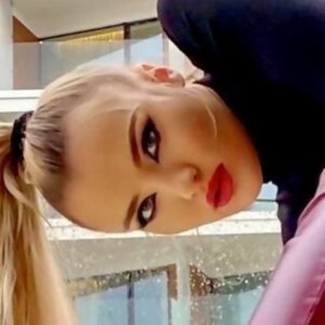 strapwoman nudes model picture