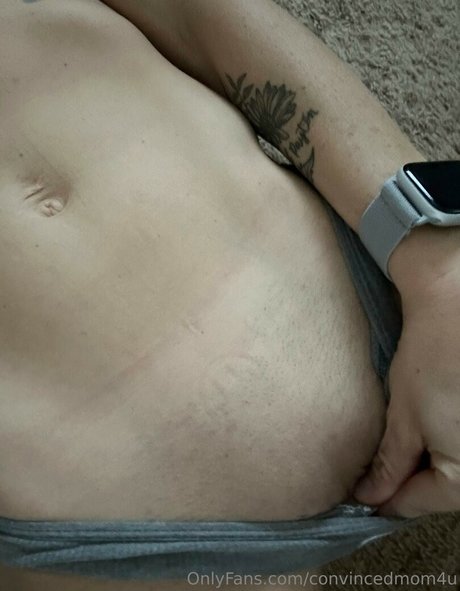 Convincedmom4u nude model image