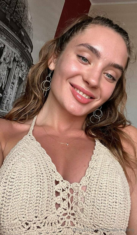 milf wife onlyfans hd gallery