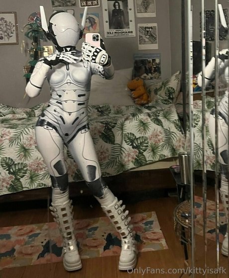 kittyisafk model naked images