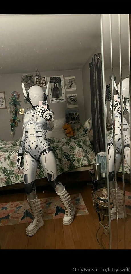 kittyisafk model pornographic photo
