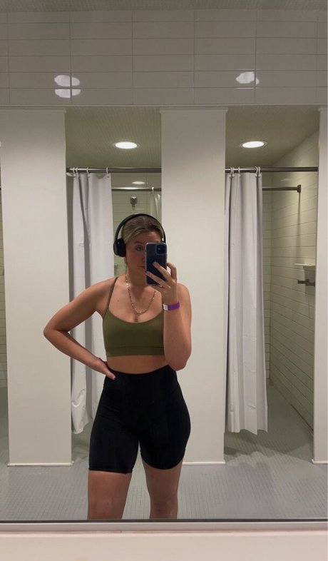 Jordan Christine Macdonald free star galleries