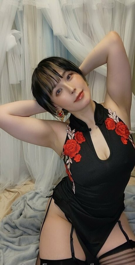 kanaaxo nice model pic