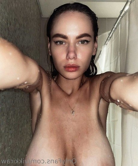 Vikkiraw perfect pornstar picture