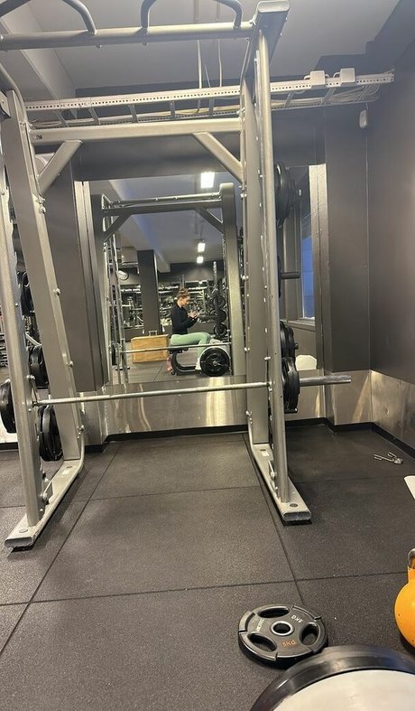 Musarita model pornographic image