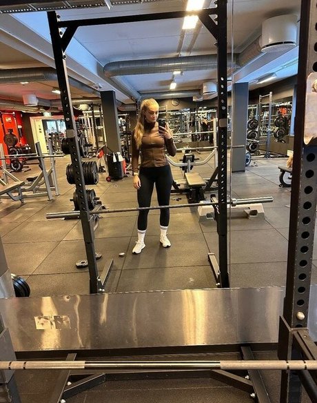 Musarita star hot pictures