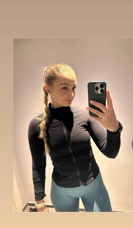 Musarita model nude gallery