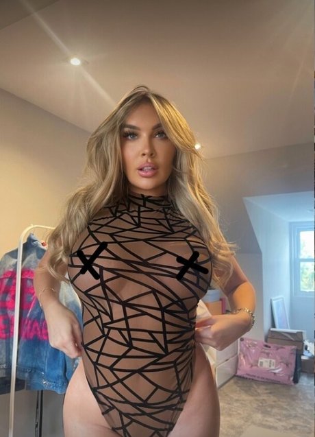 Brooke Lynette model best pic