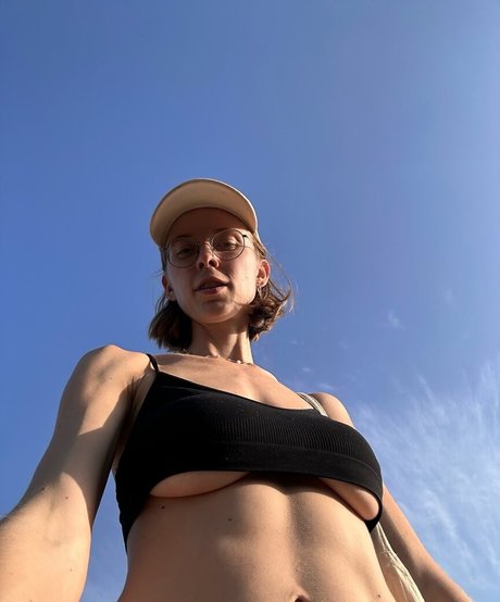 YouRina nudes star images