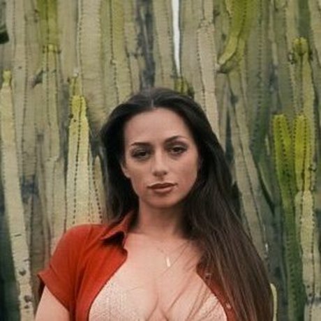 SweetTits20 naked actress pictures