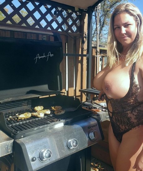 Amanda Ann pornstar top images