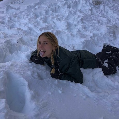 sucking tits onlyfans free galleries