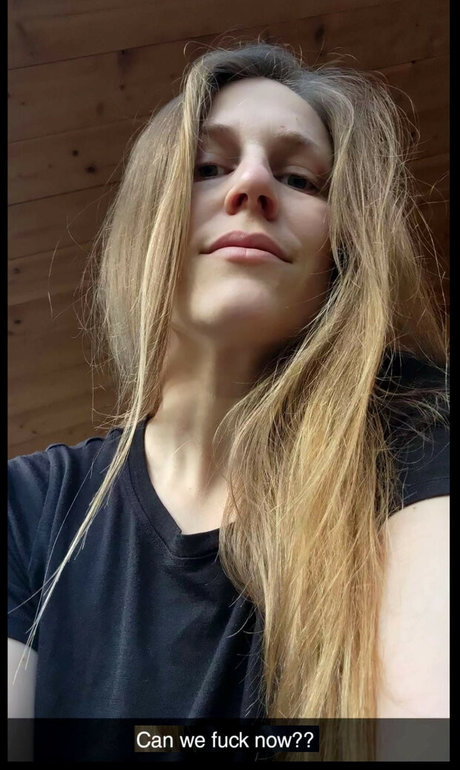 Xev Bellringer hot star pics