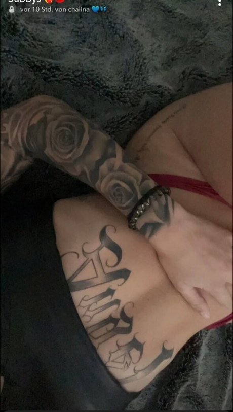 busty mom onlyfans porno picture