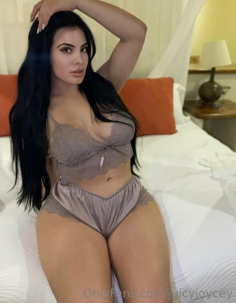 Juicyjoycey star beautiful pictures
