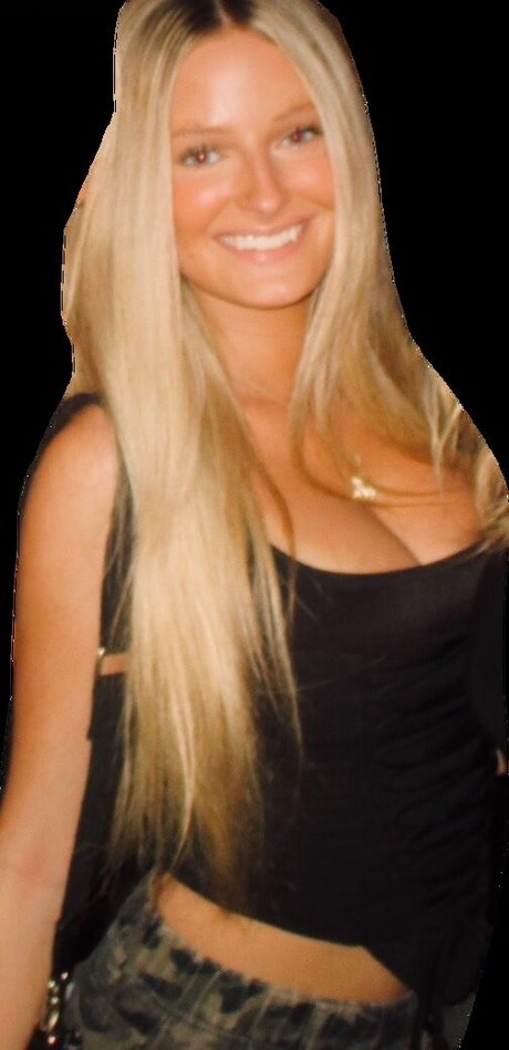 Annika Peterson pornstar nude pic