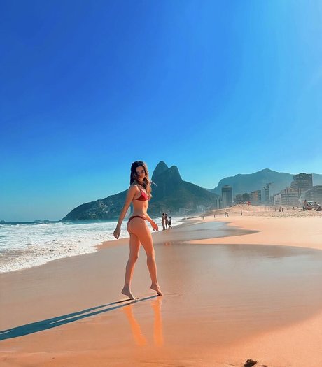 Anna Rita Cerqueira star free picture