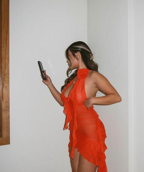 Ashleigh Thao model porn image