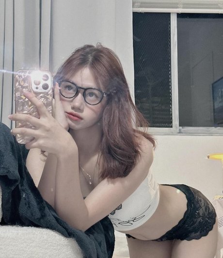 yourpeaches adult star img