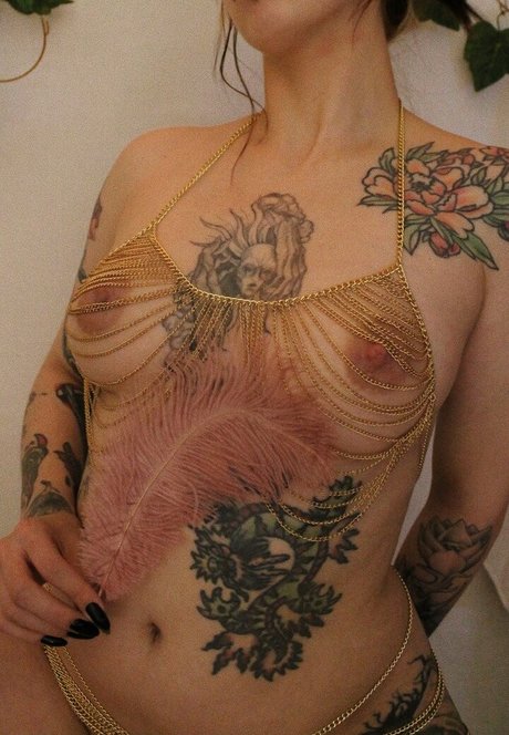 cadaverous xxx model gallery