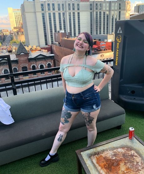 Trashabag naked star picture