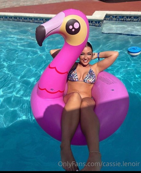 Cassie Lenoir hot model galleries