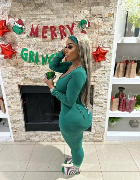 iwantjudyyy erotic actress photo