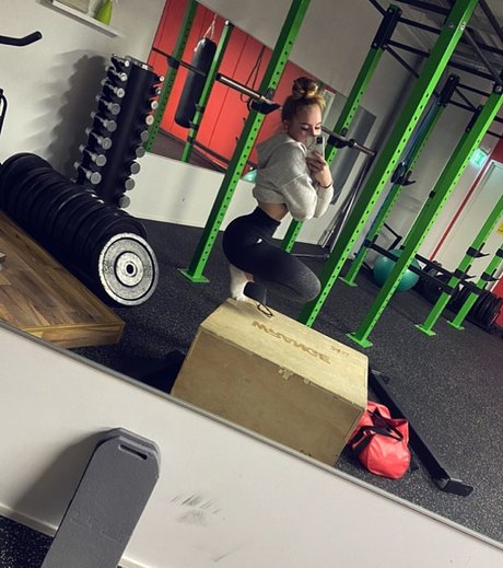 Ronjalexandra pornographic star photos