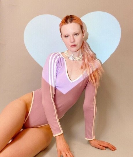 blonde shemale onlyfans exclusive pics