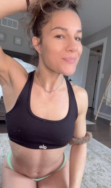 Women In MMA beautiful star picture