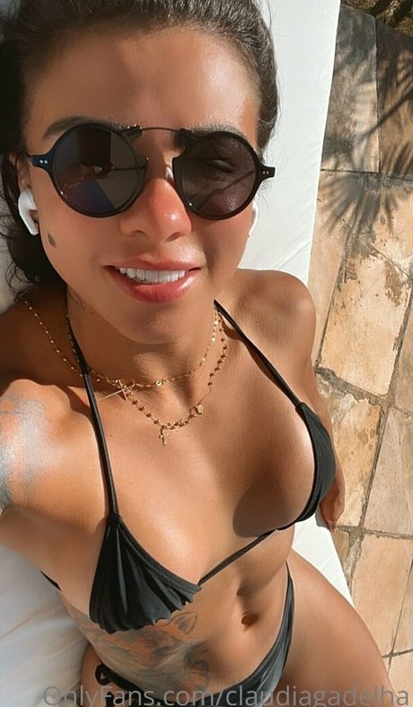 lesbian fingering onlyfans pornographic pics