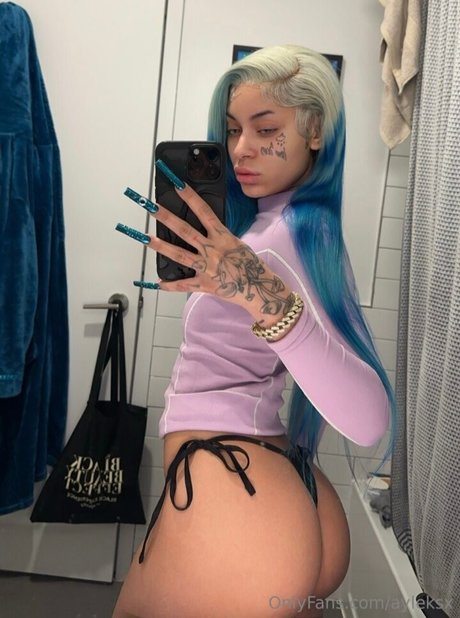 fart onlyfans naked images