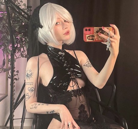 Yswidy star beautiful pics