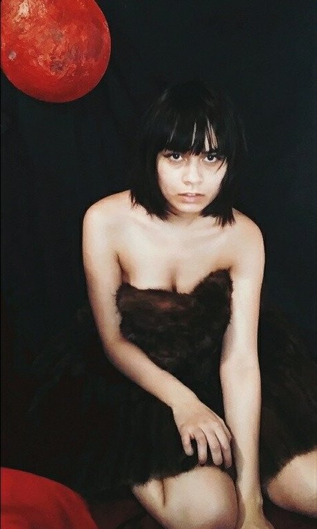 Sushimewew model beautiful image