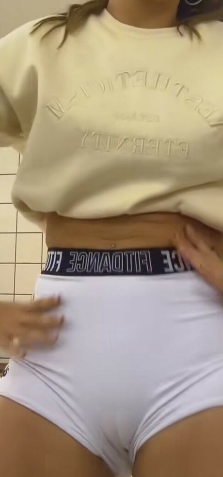 Taynah Smith star best images