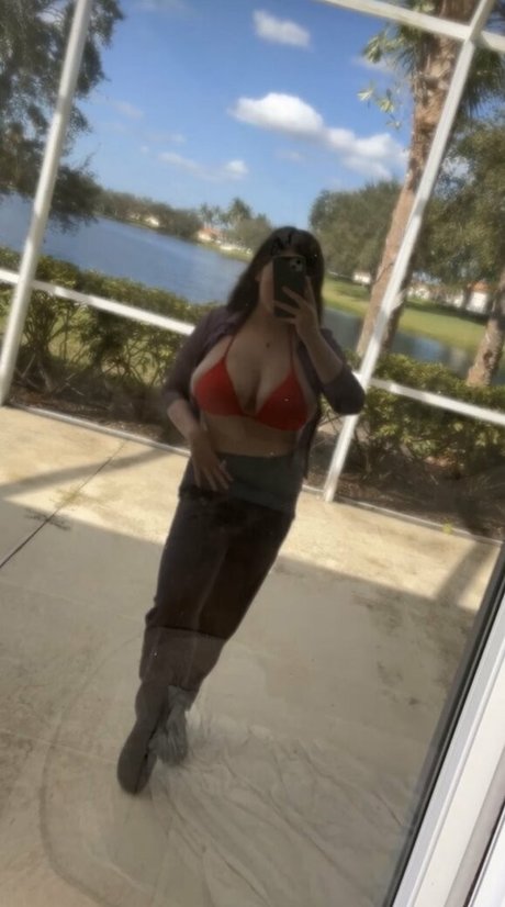 BustyMor N model hot galleries