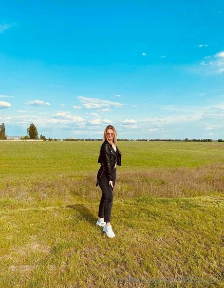 pointy tits onlyfans naked pics