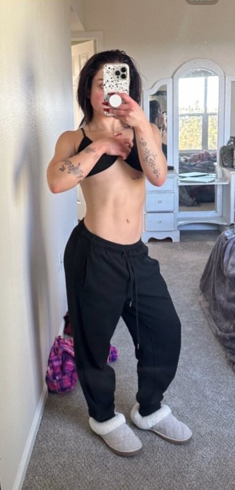 Lexie Herod model pretty picture