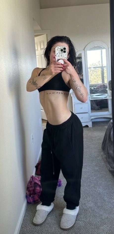 Lexie Herod naked model image