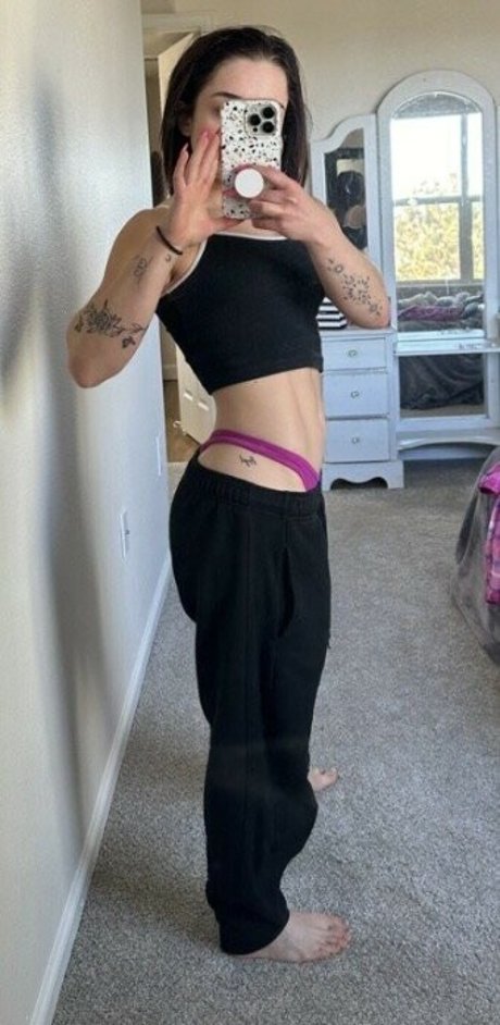 Lexie Herod naked pornstar pictures