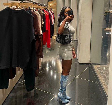 DivyaAdu pretty star galleries